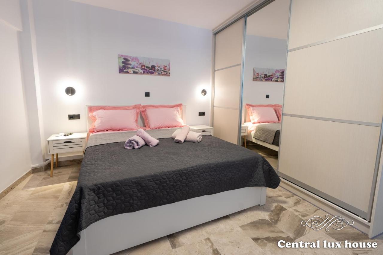 Central Lux House Kalamata Eksteriør billede