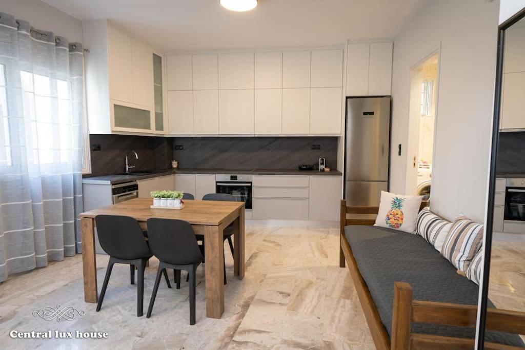 Central Lux House Kalamata Eksteriør billede